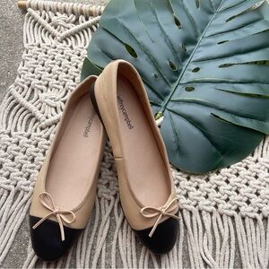 Jeffrey Campbell Two Tone Arabesque Flats Size 8